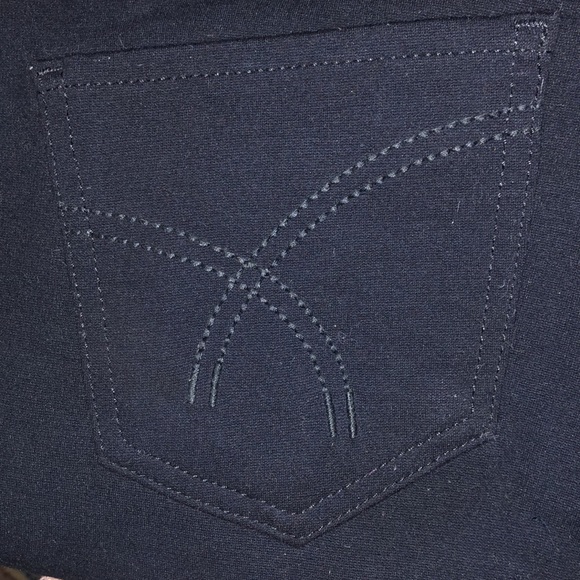 TAG Elements•Mid-Rise Black Skinny Jeggings - Picture 8 of 10